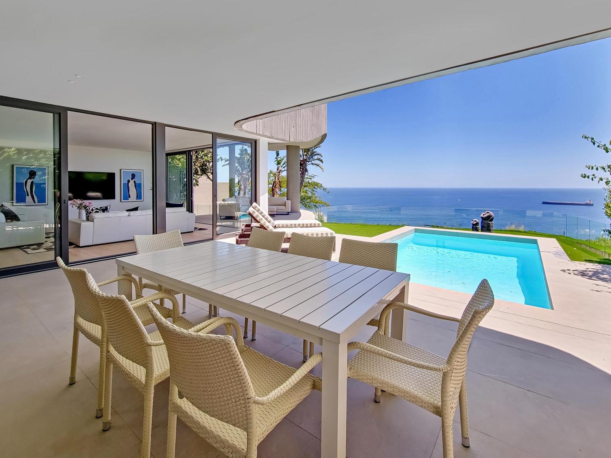 Apartment Ocean Bantry Bay - Private Pool, Sea View, Newly Refurb *
