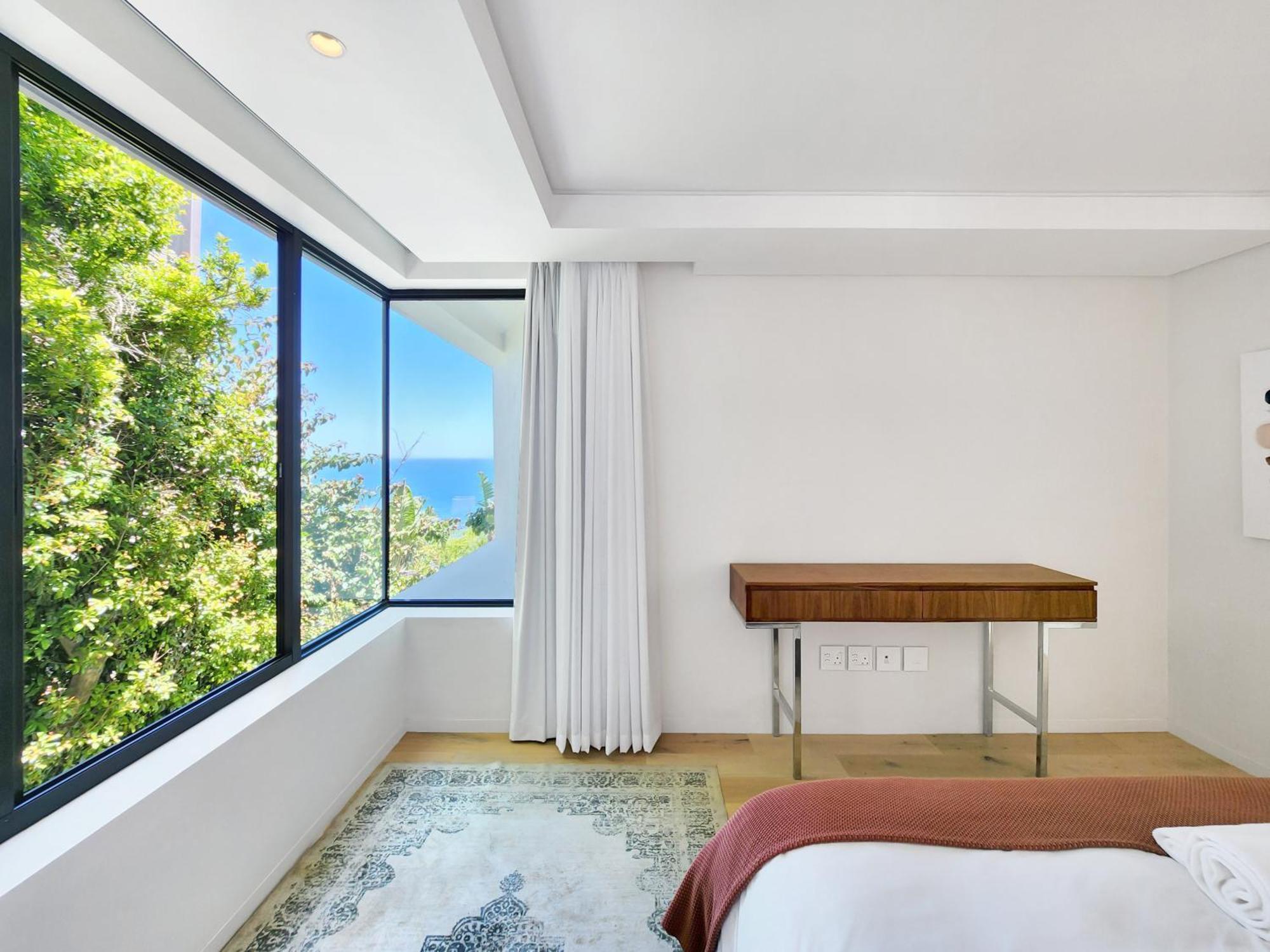 Ocean Bantry Bay - Private Pool, Sea View, Newly Refurb *